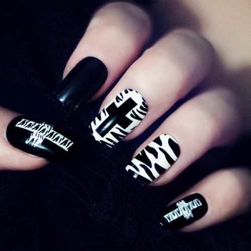 punk nail art