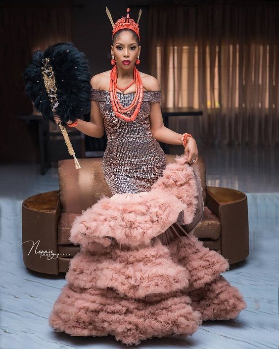 2019 Absolutely Beautiful Asoebi Long Gown Styles