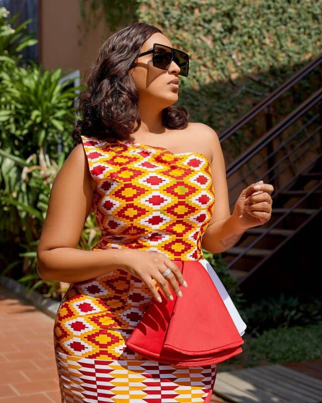 Ankara Styles for Women: Dazzling Outfit Combos Setting the Trend in 2023 ππ