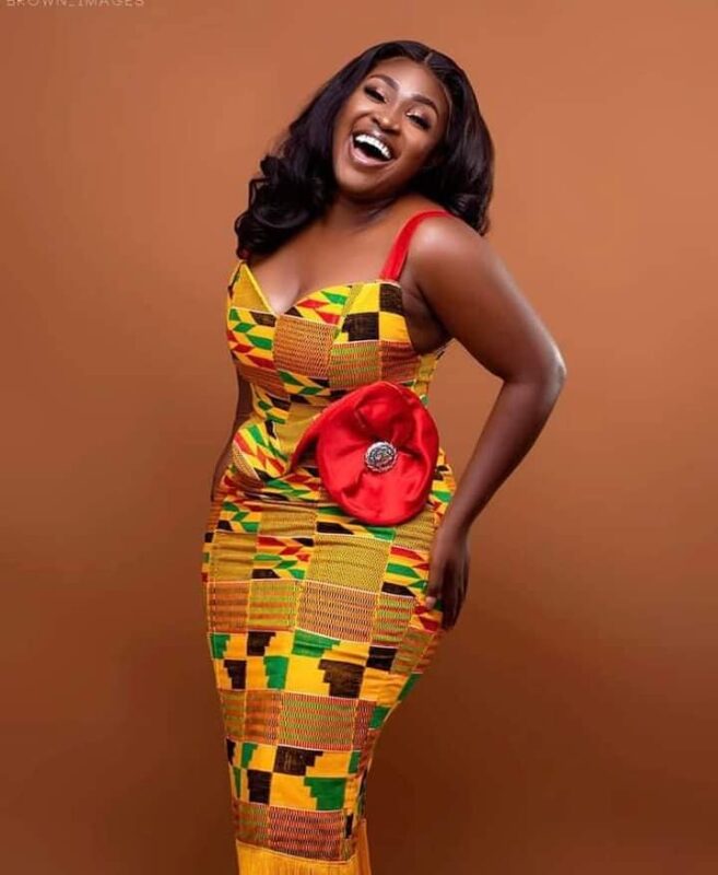 Fascinating Ankara Tops for Effortlessly Smart Looks