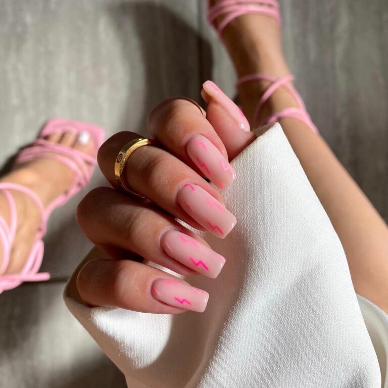 30 Fabulous Barbie Nails to Keep Up With the Barbiecore trend