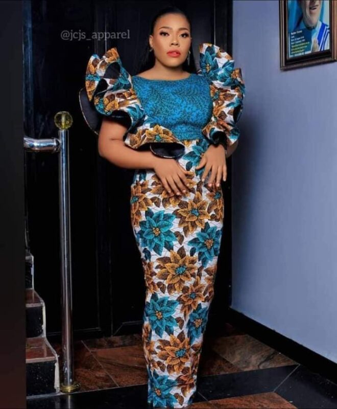 “Dive into Elegance: A Captivating Exploration of Ankara Gown Styles for Fashion-Savvy Women ππ”