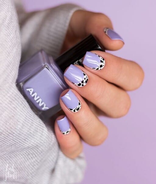 Magical Disney Nail Art: 30+ Enchanting Designs for a Manicure in the Happiest Place on Earth.