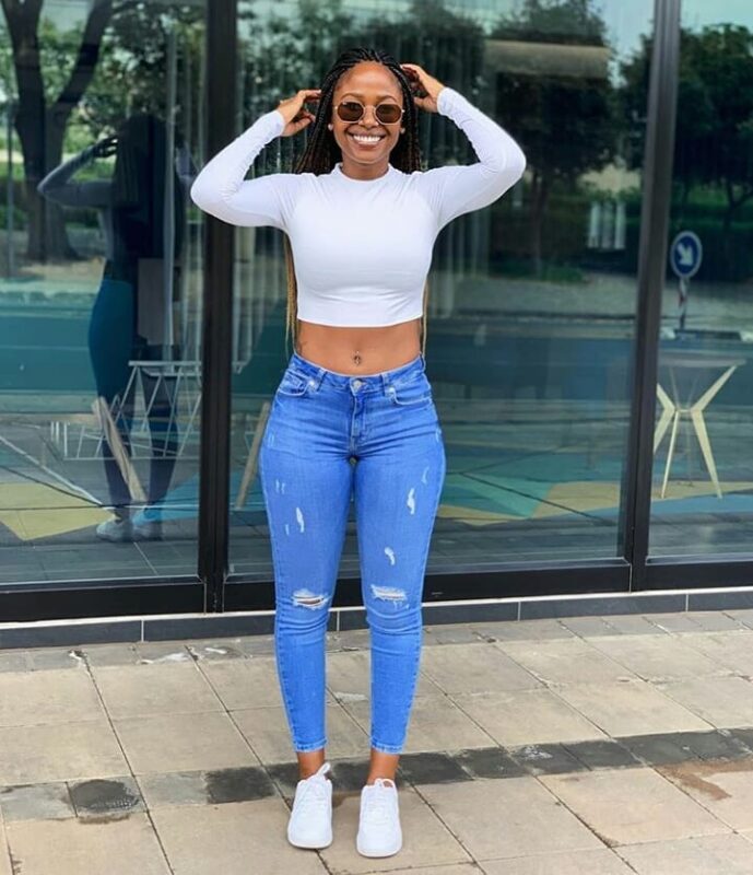 [GALLERY] –Casual Chic Inspiration: Elevate Your Wardrobe with Stylish Picks!